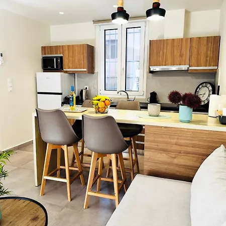Matina At The Heart Of Old Town 1bd, Sleeps 4 Apartment *